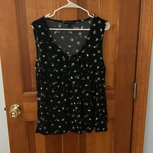 Banana Republic top size large